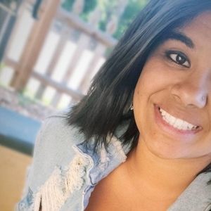 Meet your Posher, Monique